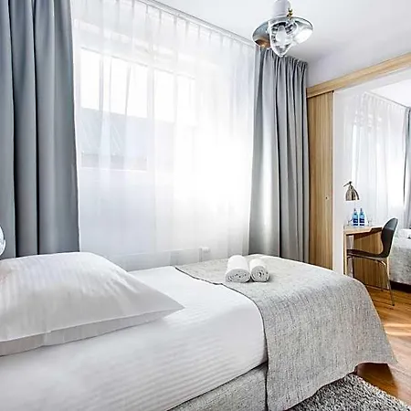 Hotel Smart